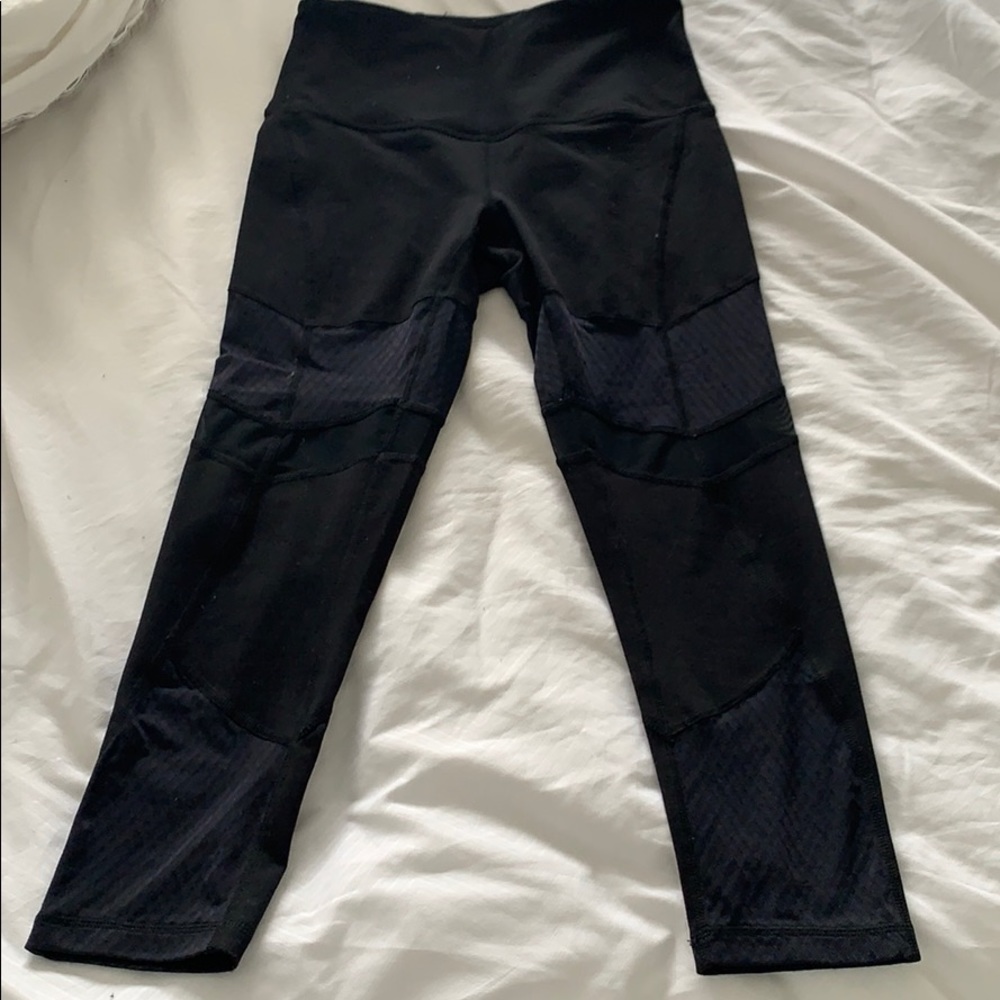 Black crop Zella leggings with mesh detail